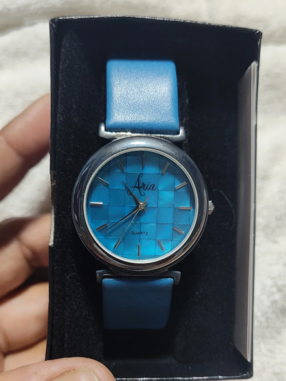 watch - Picture 1 of 3
